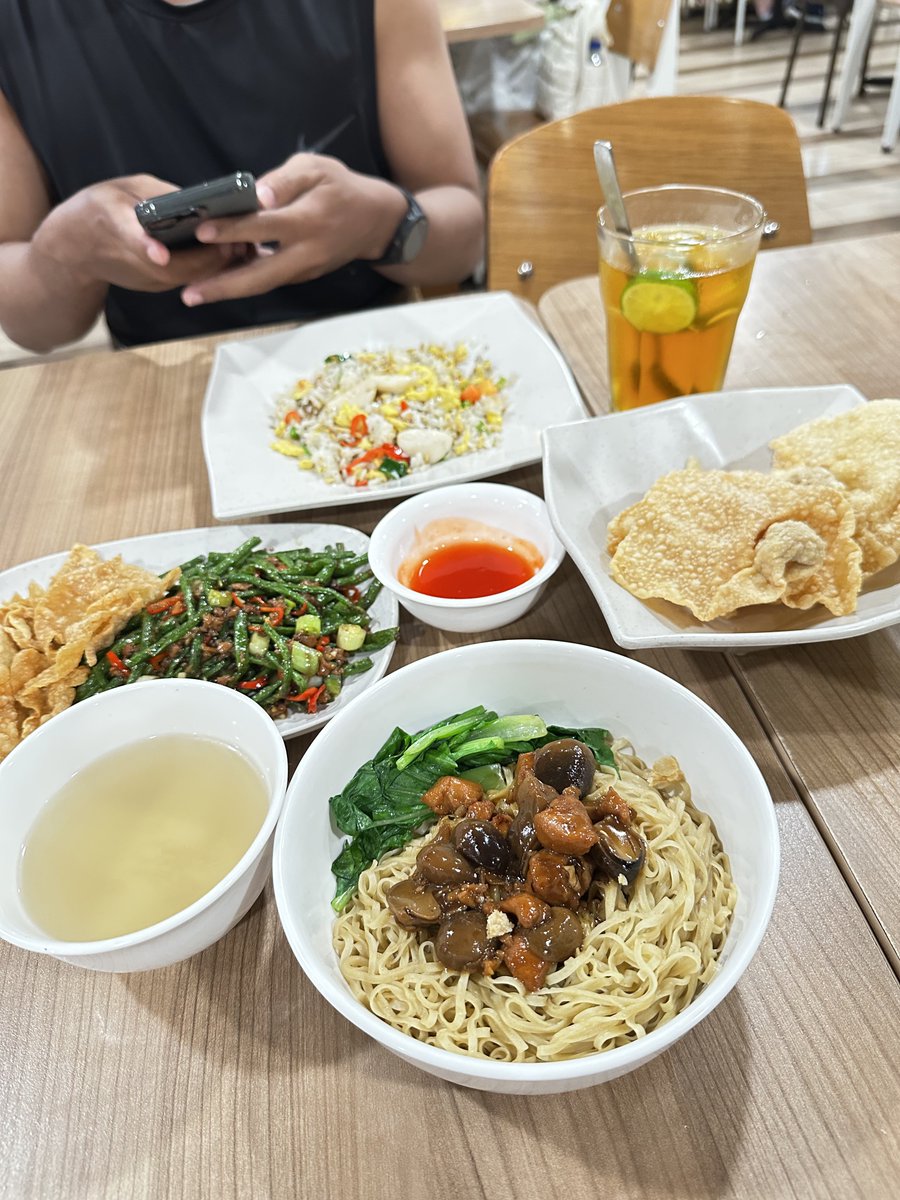 cubone 🦴 tweet media