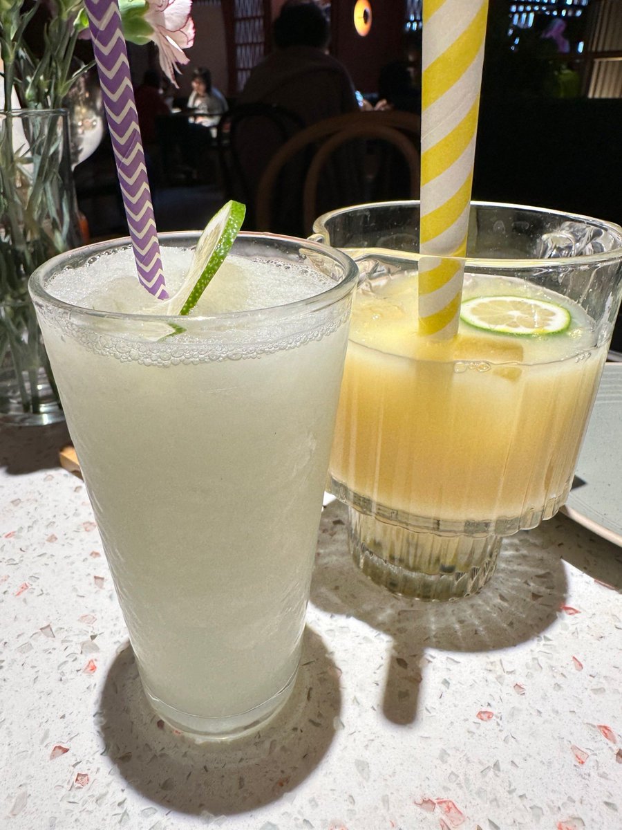 uvejs123 tweet media