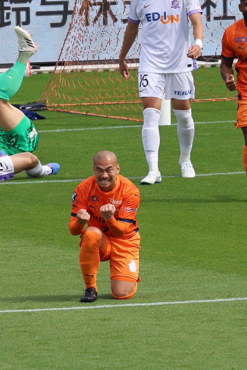 えふぽん tweet media