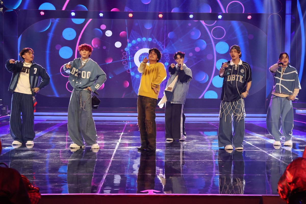 All-Out Sundays tweet media