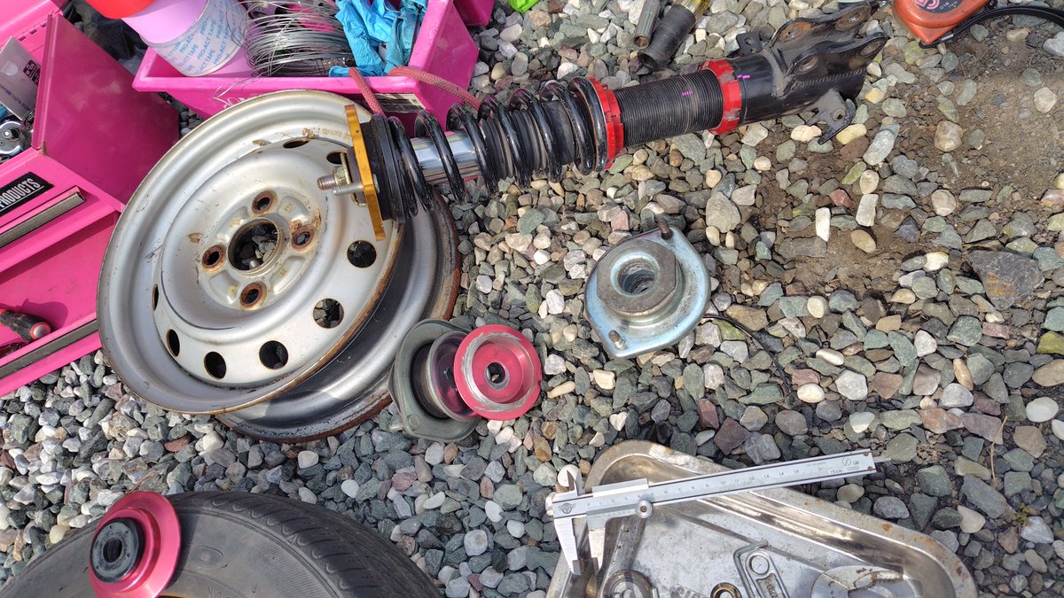 綾♪ #くそばばあ tweet media