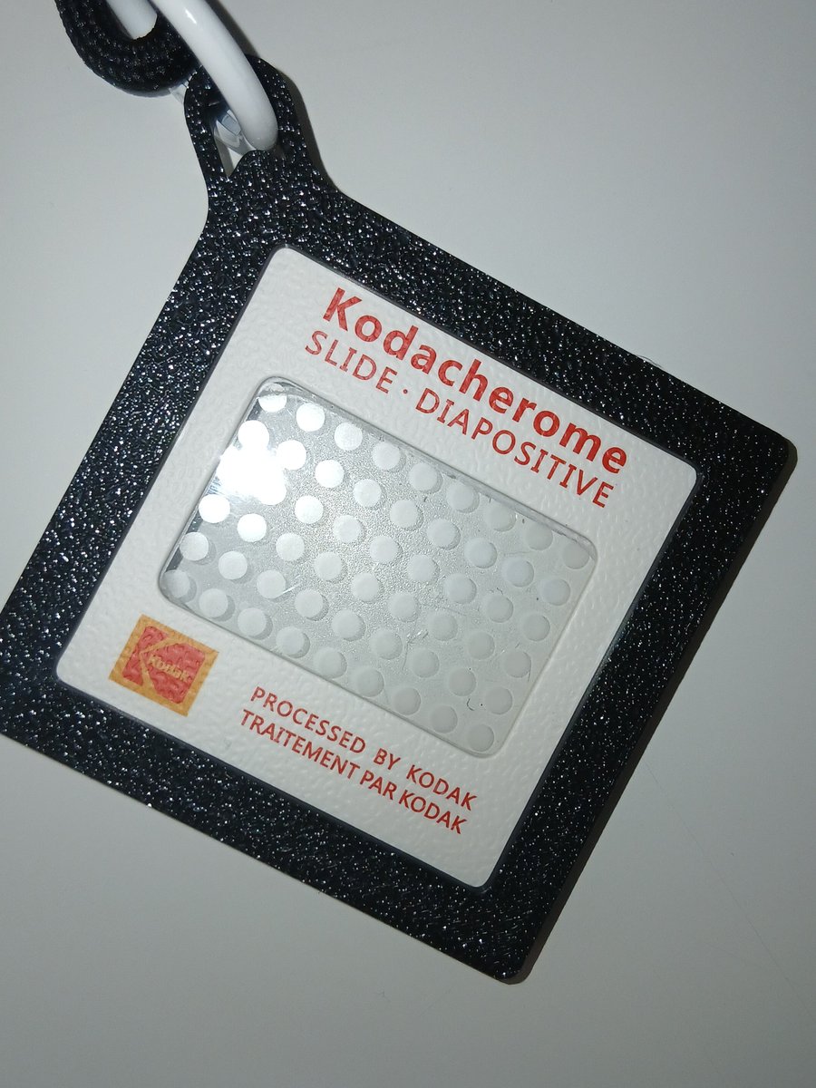 SLOW/지스리💫(상태: 95즈마불지 처하자) tweet media