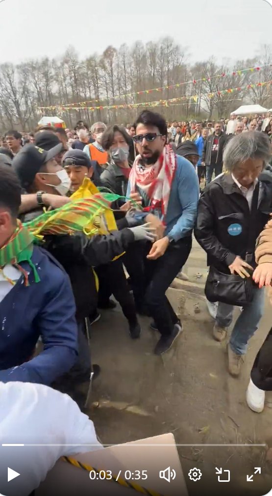 World News Alert tweet media