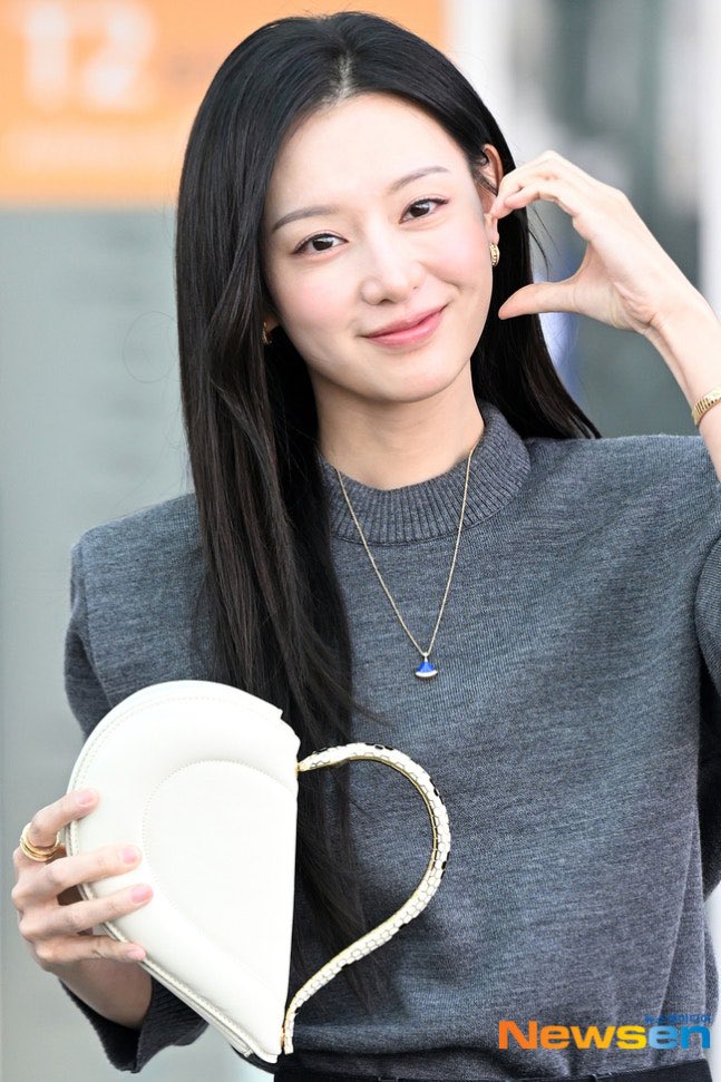 Lisa tweet media