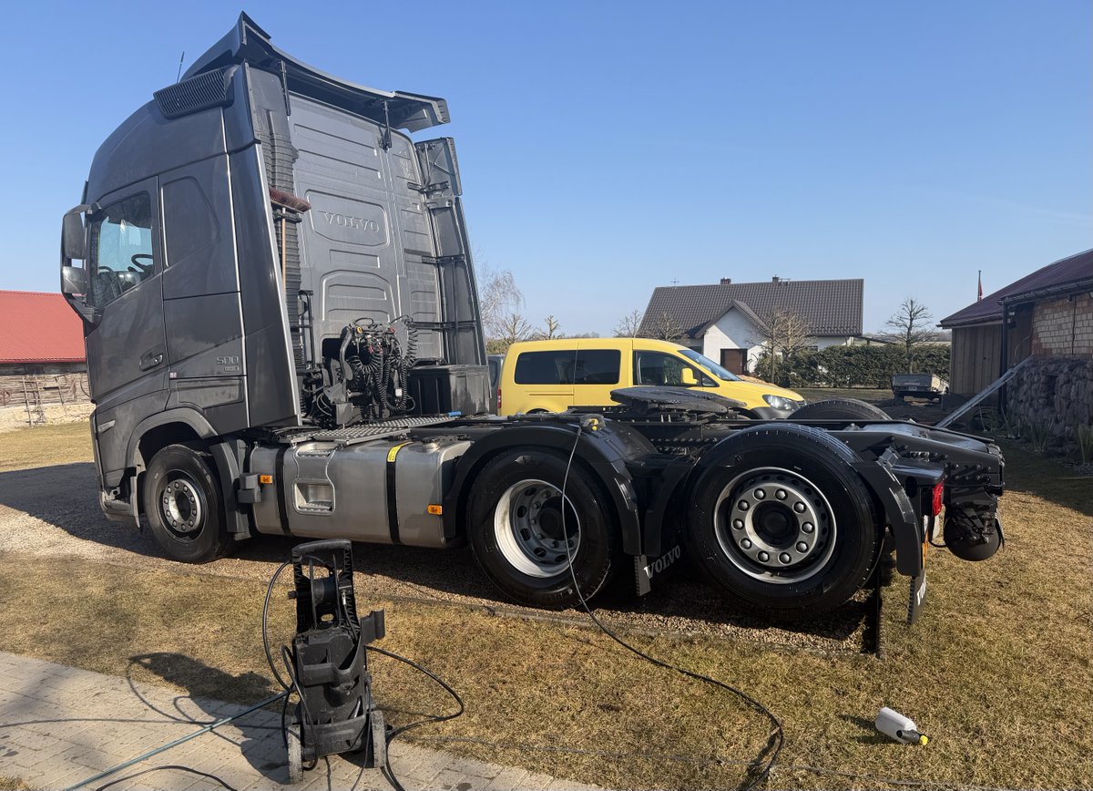 deni_sum_jas tweet media