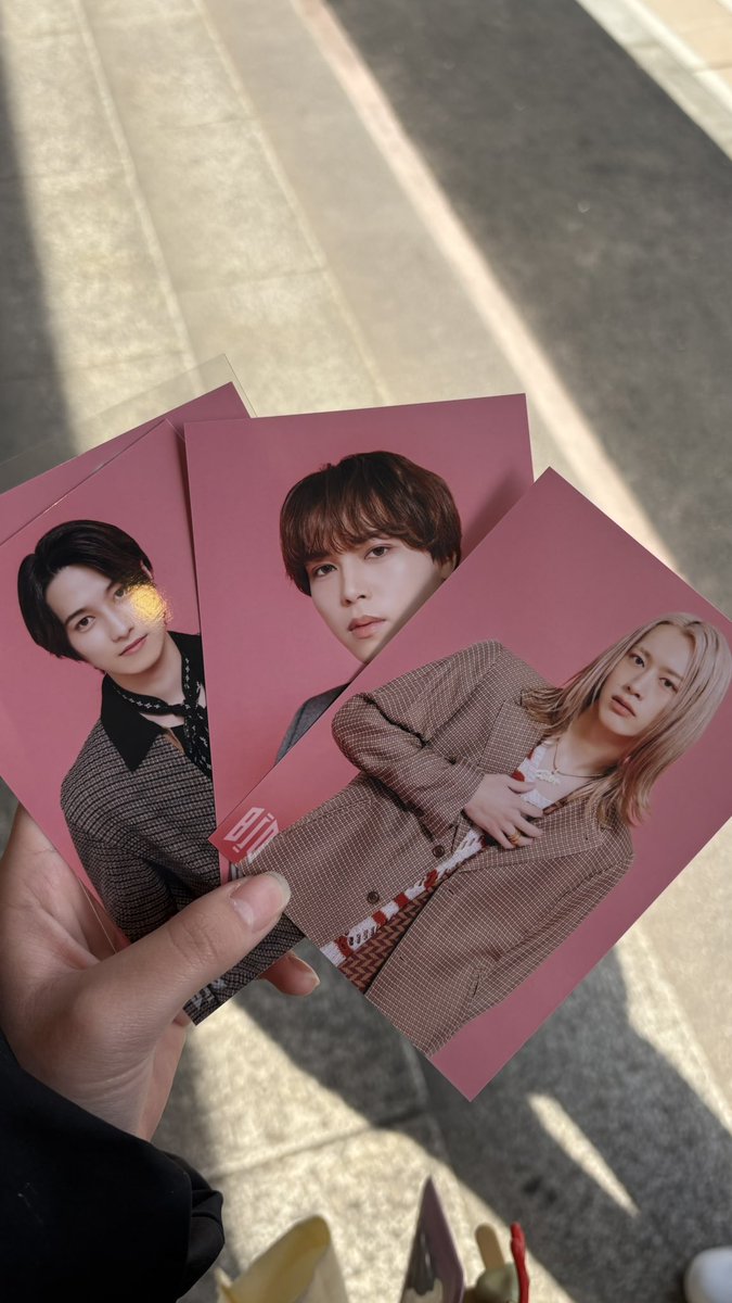 ﾄﾘﾋｷ tweet media