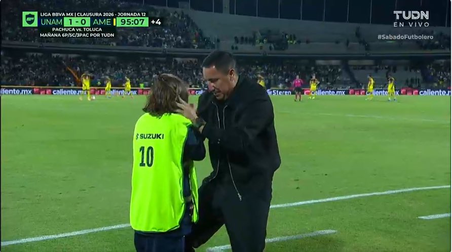 ROCK CERVEZA Y PUMAS tweet media