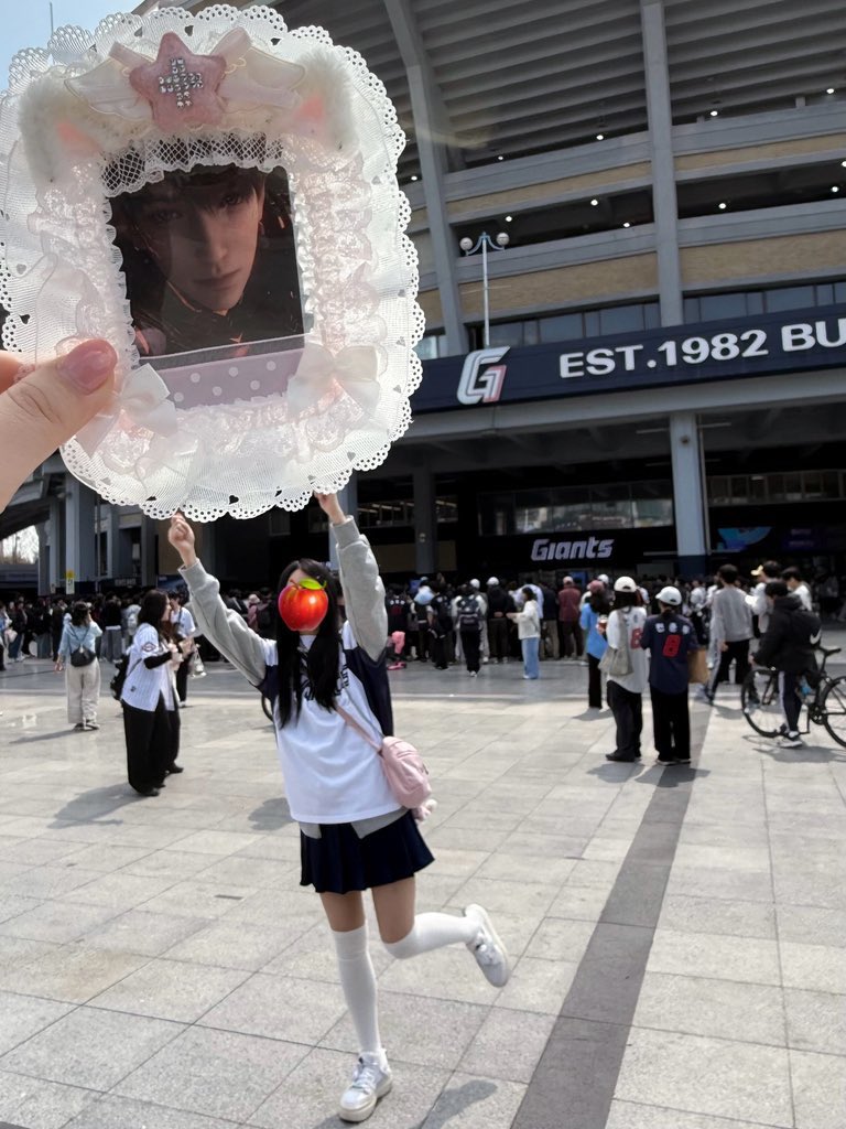 잠온댜 tweet media