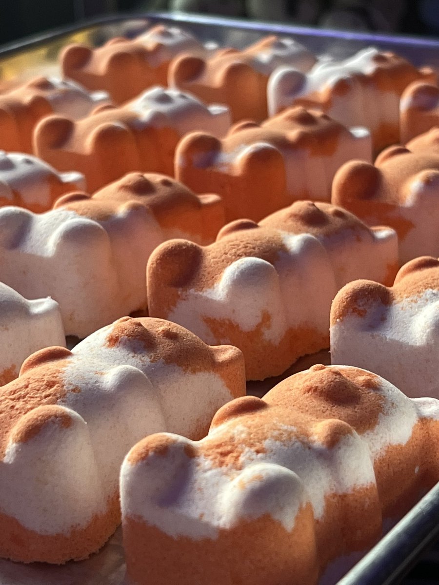 The Bath Bomb Dealer 🧖🏽‍♀️🧖🏻🛀🏽 tweet media