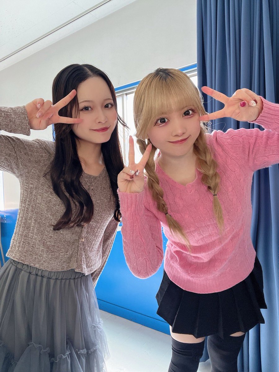 _____rkr's tweet photo. チェキ会ありがとうございました🥹🫶🏻
久しぶりに会えた人もいて嬉しかったよᵕ ̫ ᵕ̩̩
卒業おめでとうって言ってくれてありがとう😭😭😭
これからも頑張るよ〜✊🏻
また会える日があったら会おうね！！ https://t.co/mXNQhAzrZE