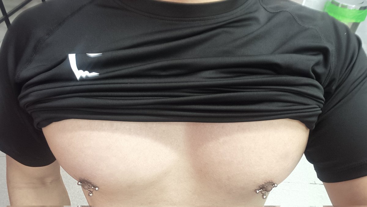 藏 蓝 君 tweet media