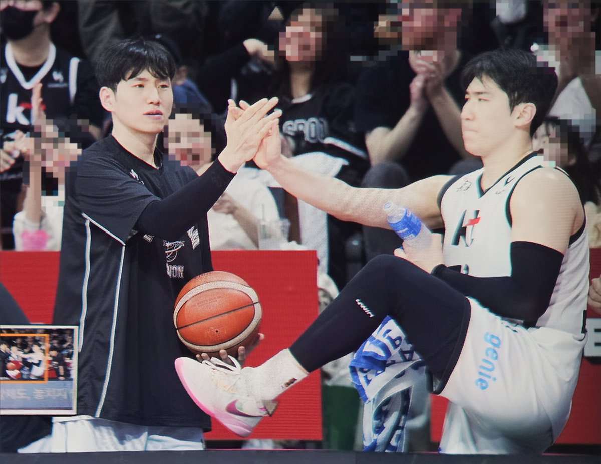 문워커 tweet media