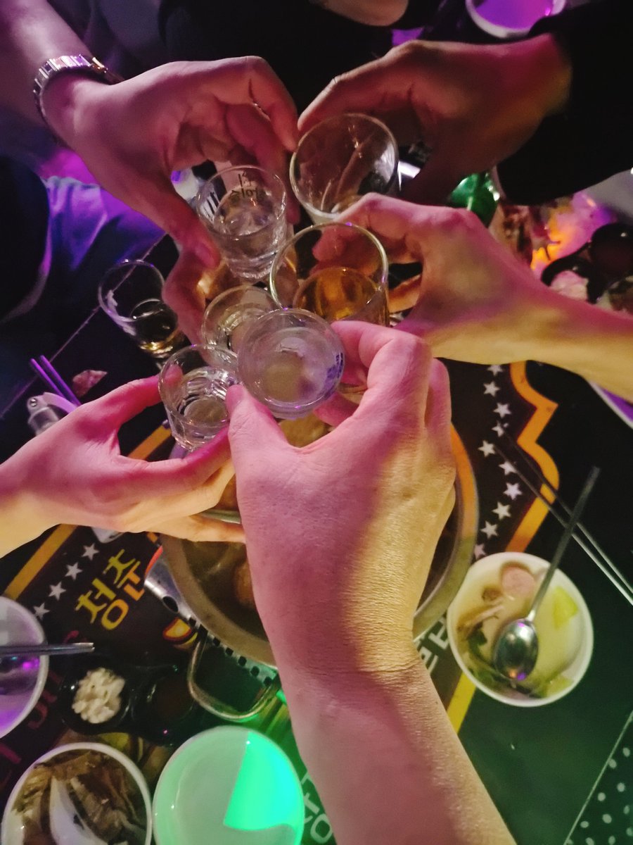 블랙,지니! tweet media