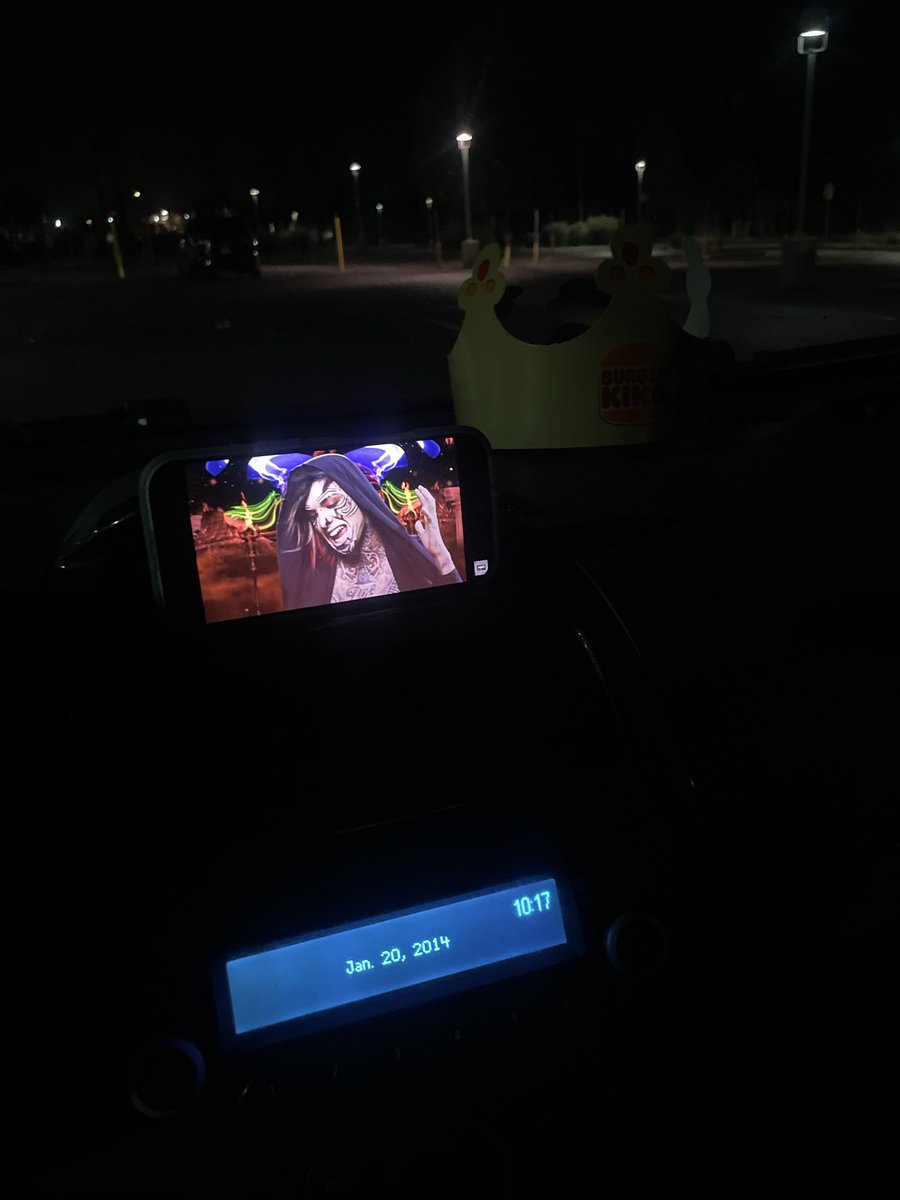 xXChrissyCatXx tweet media