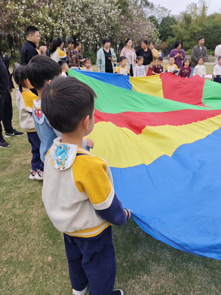 白给的小菜 tweet media