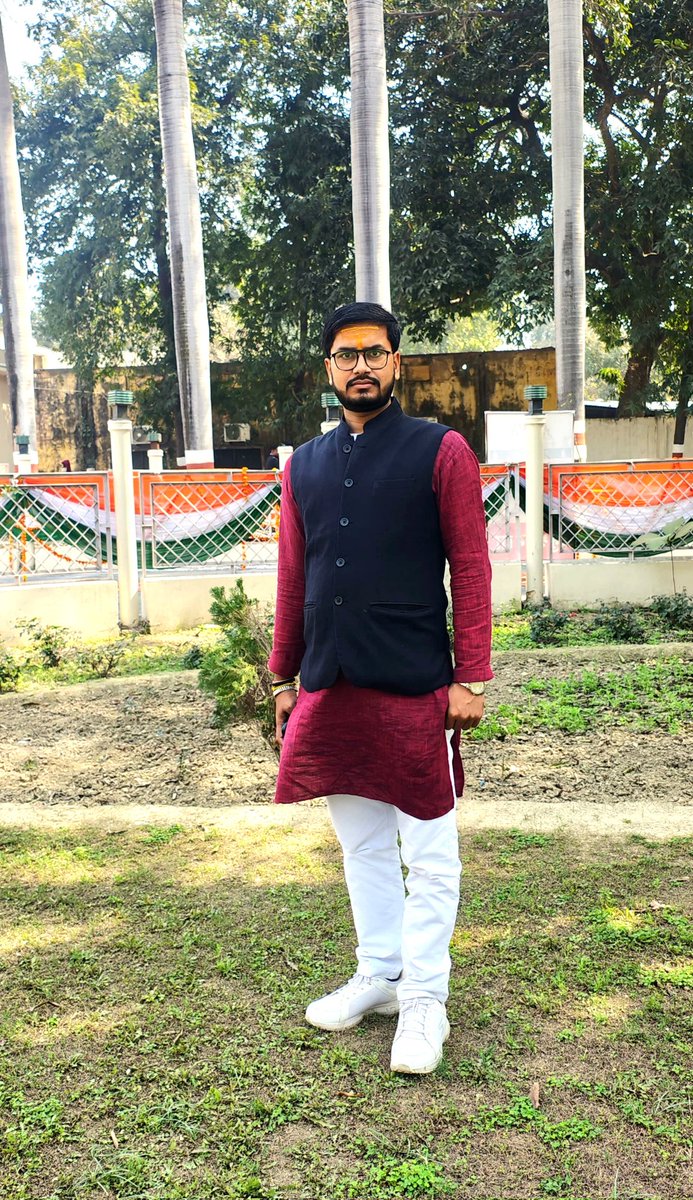 Advocate Ashutosh Azad tweet media