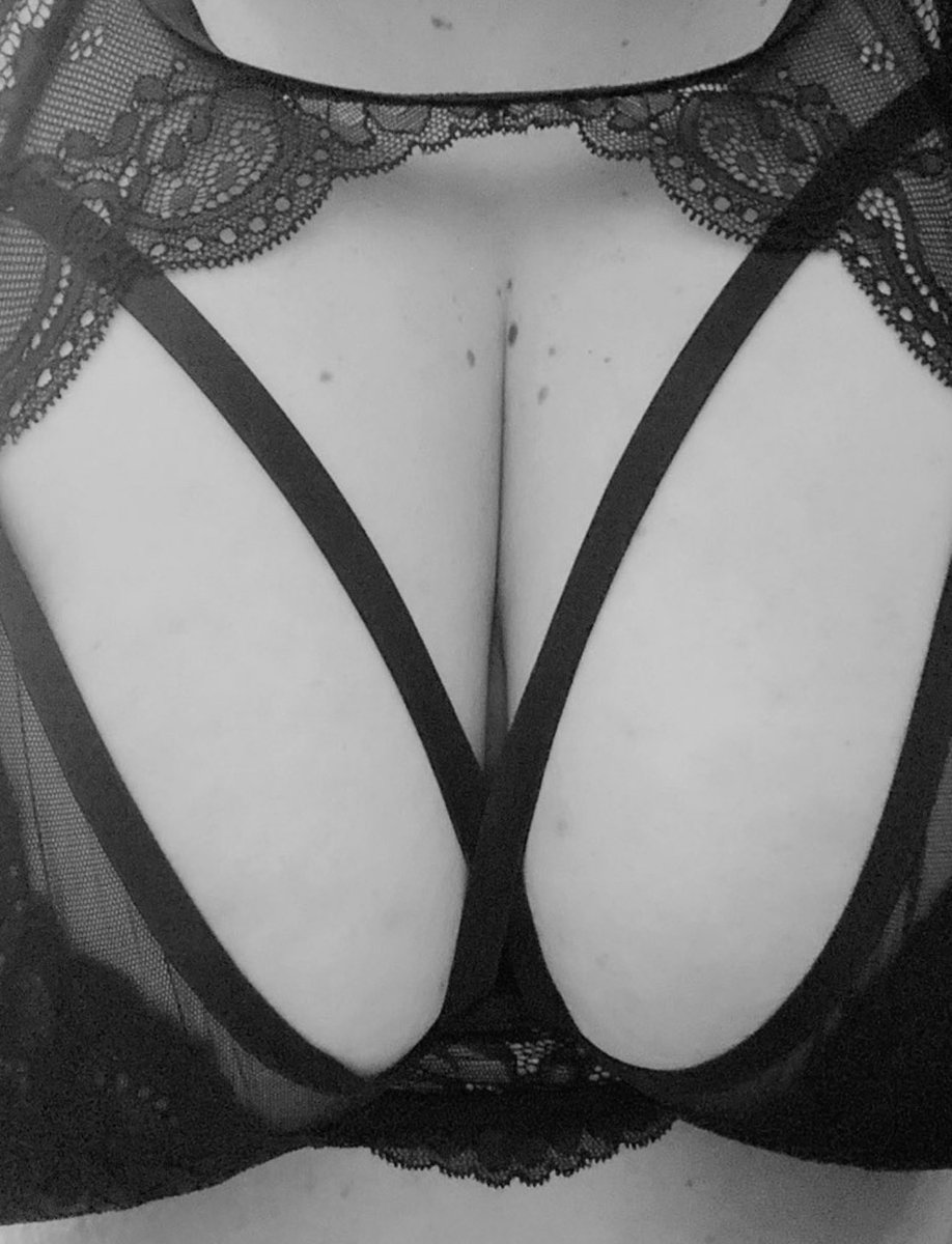 Missus Mommy 🥧🔞 tweet media