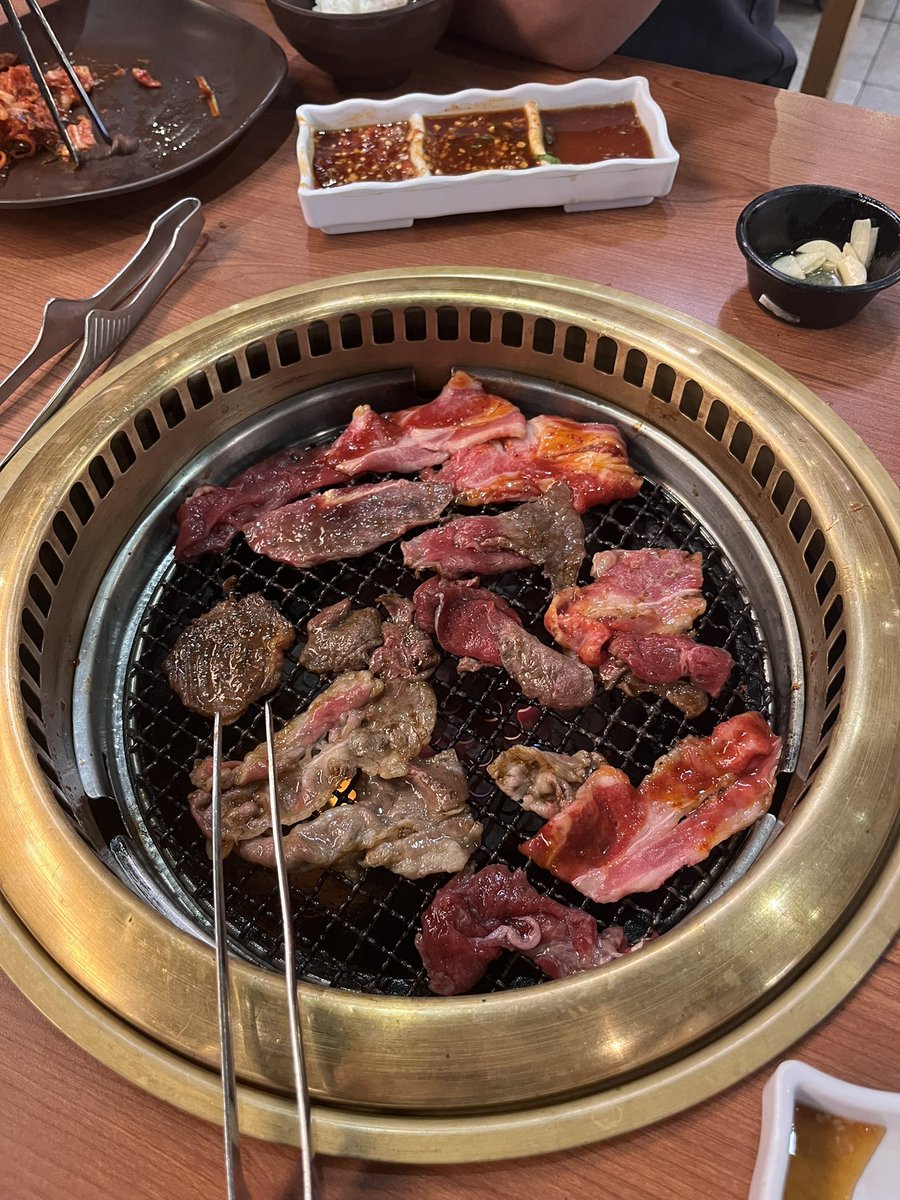 nayiyo 🍎 tweet media