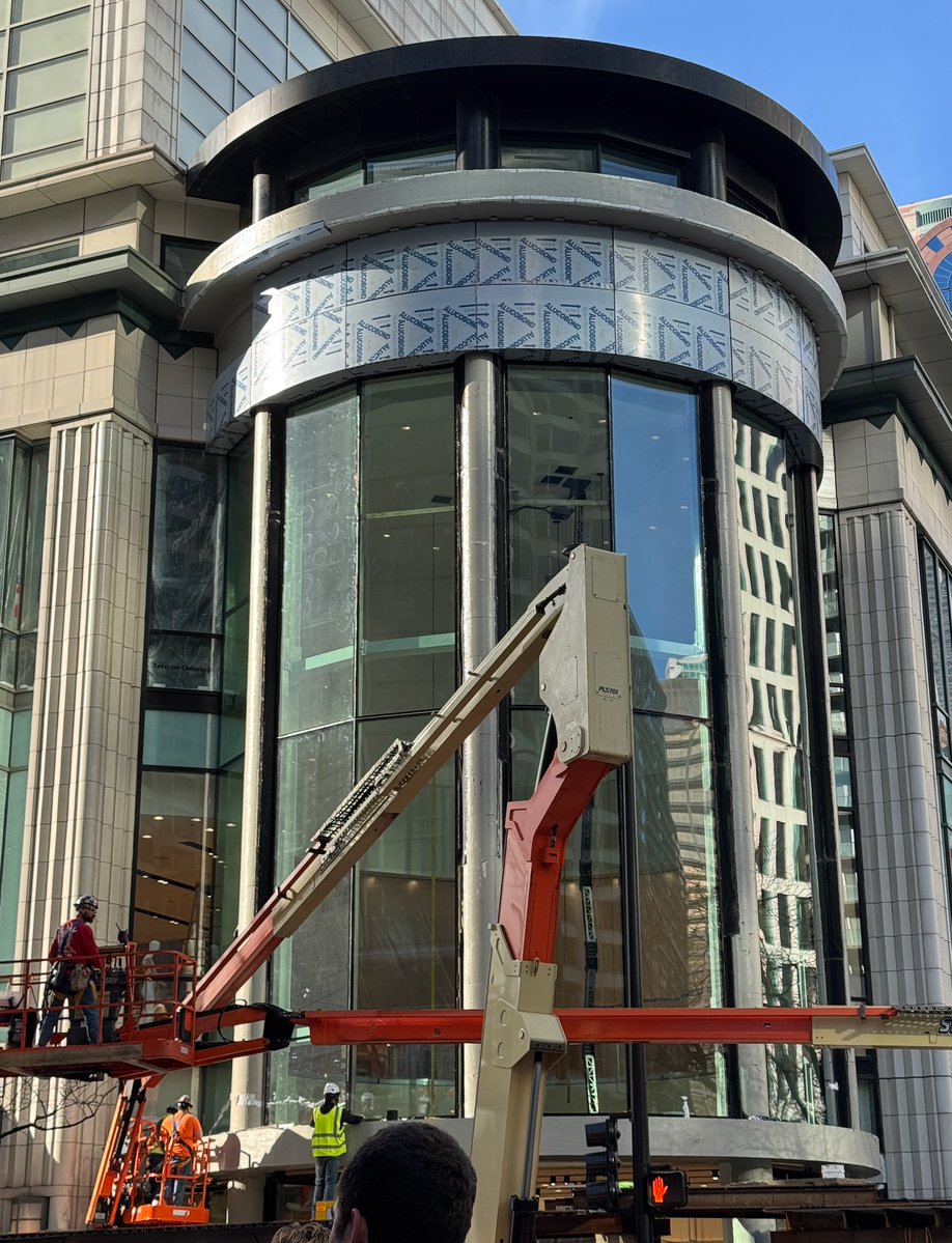 Lynn Becker tweet media