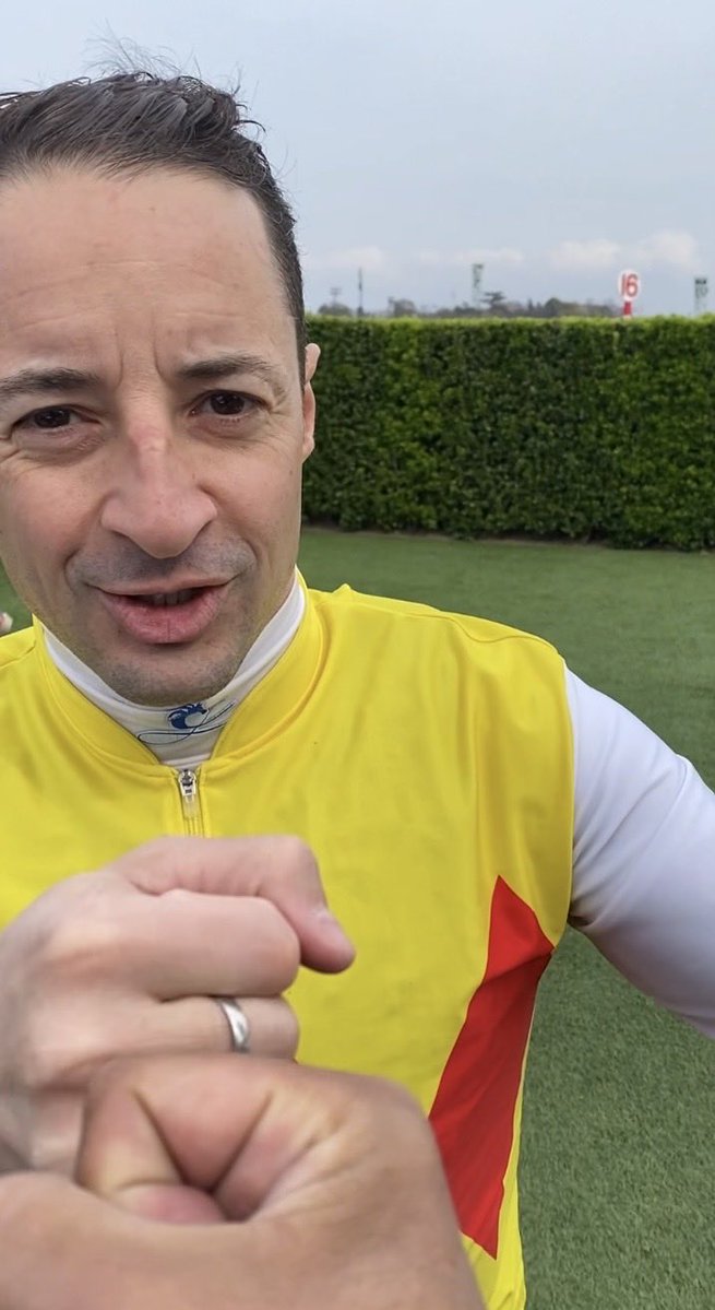 @としゆき tweet media