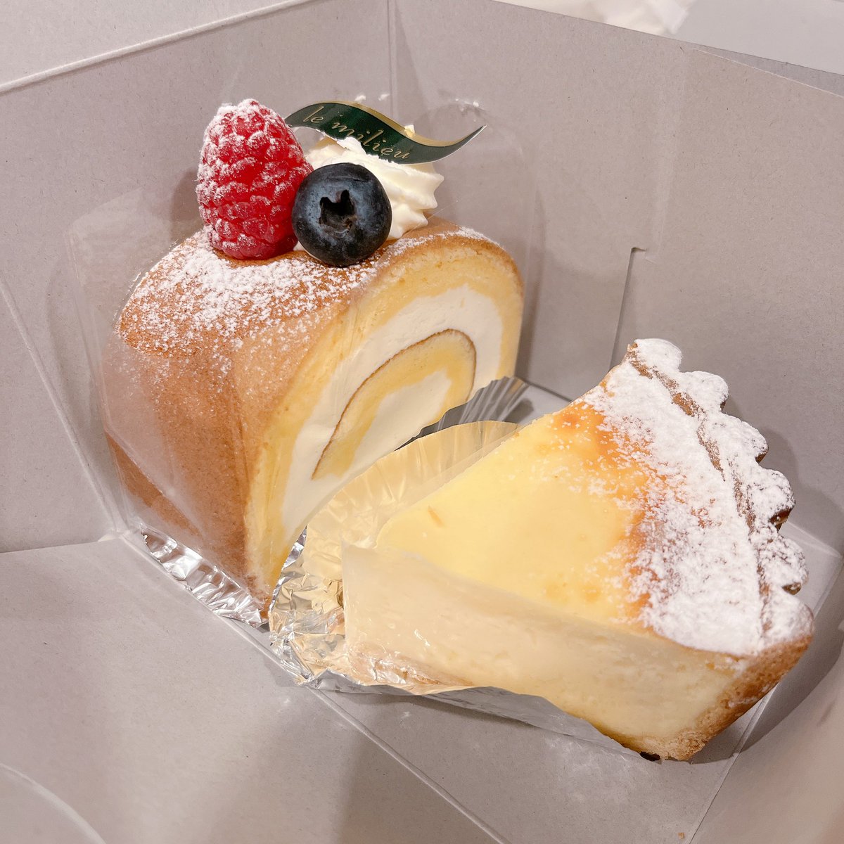 chapo_umr's tweet photo. 先週ケーキ2.5個食べたのにまた食べたくなってる…買いに行こうかどうしようか💭 https://t.co/pWSiTTgwqV