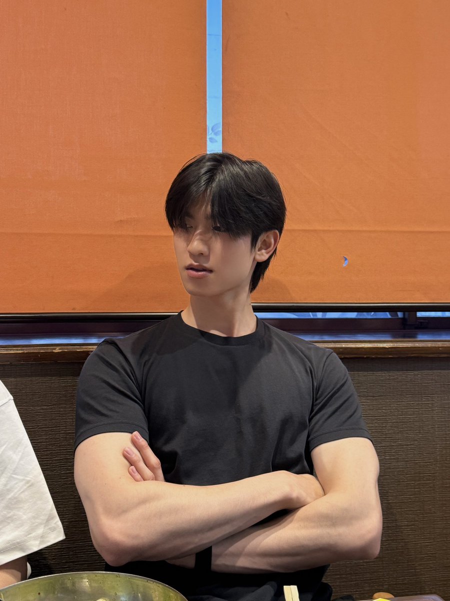 formasmeow's tweet photo. r u ready babe                    yes daddy https://t.co/oFVyY0wsEj