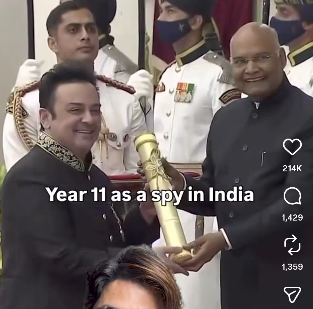 Memer Girl tweet media