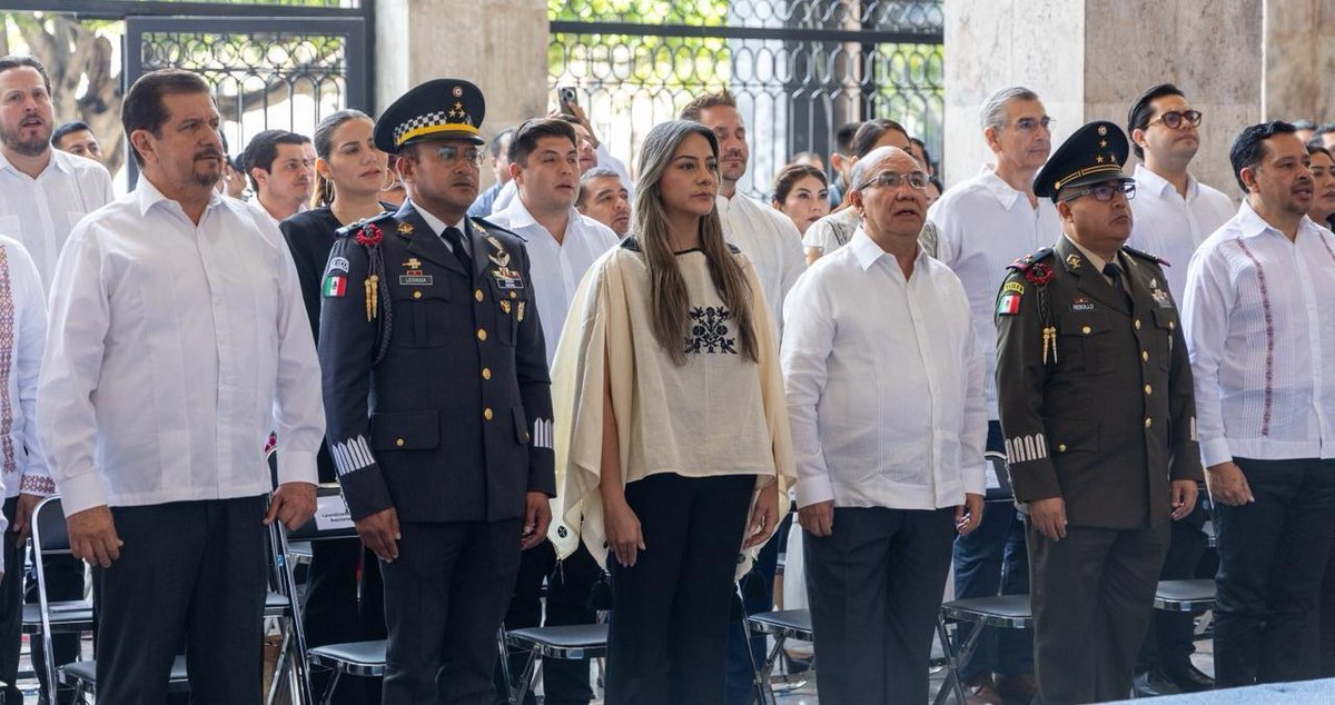 JCGomezAranda's tweet photo. Fue una distinción representar al Gobernador Eduardo Ramírez en la ceremonia por el aniversario del natalicio de Don Benito Juaárez García, donde destaqué la vigencia de su legado como base de la vida pública nacional. https://t.co/9cCXDOn3Iv