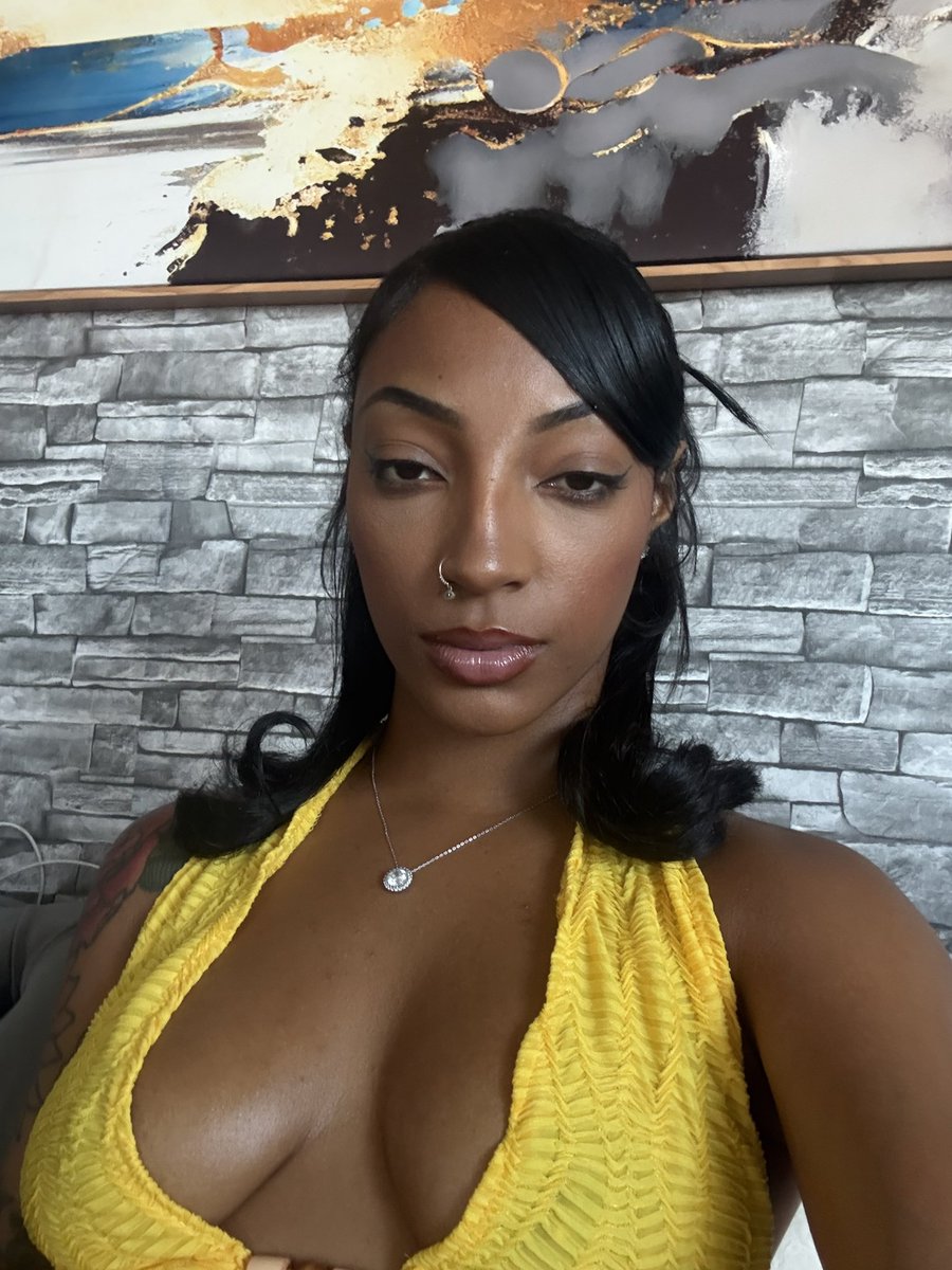 DejaDestinee__'s tweet photo. Fine shyt 😮‍💨 https://t.co/wnj1YUuD7O