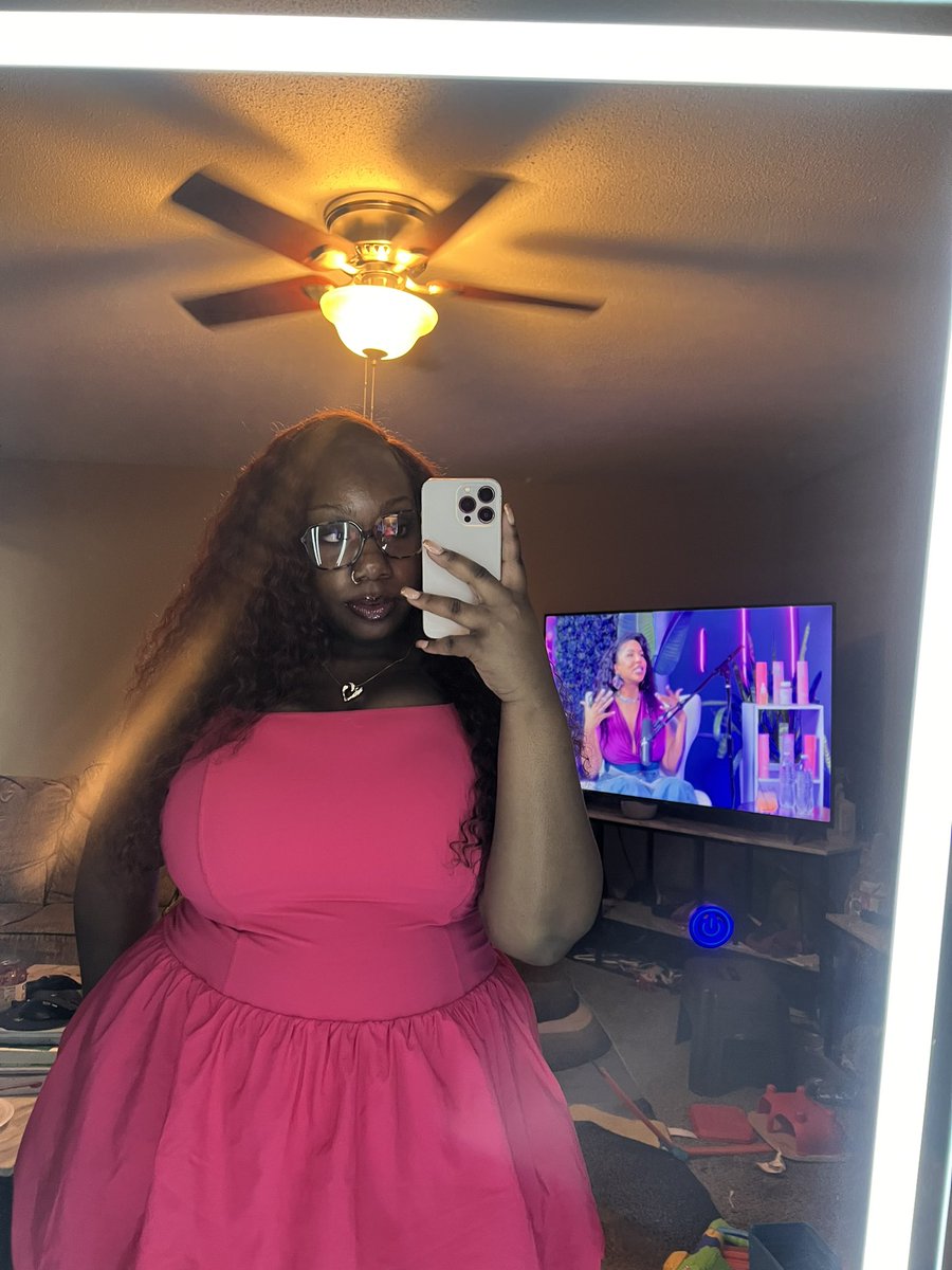 NeeNeePrettyAssᥫ᭡ tweet media