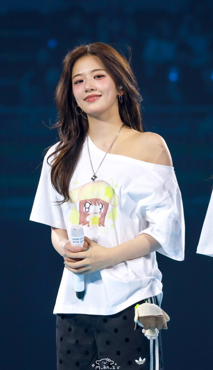 no context yujin tweet media