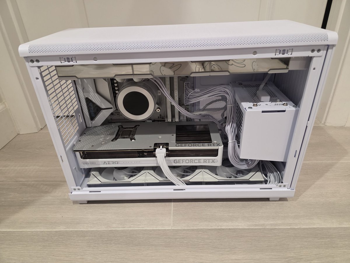 Mimi Scribbles tweet media