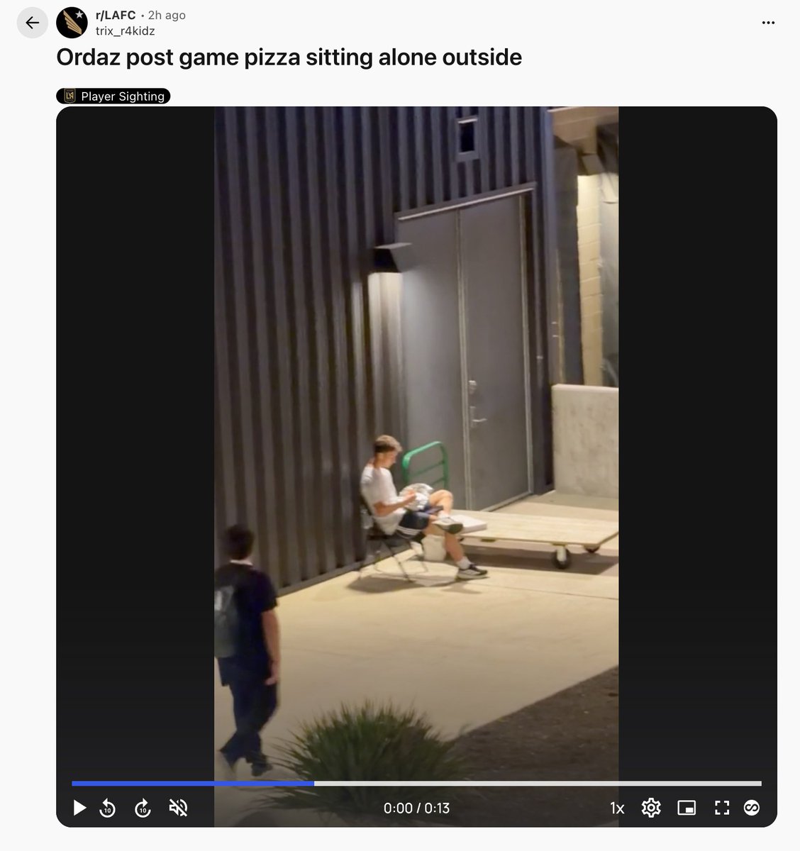 3252 beer thrower tweet media