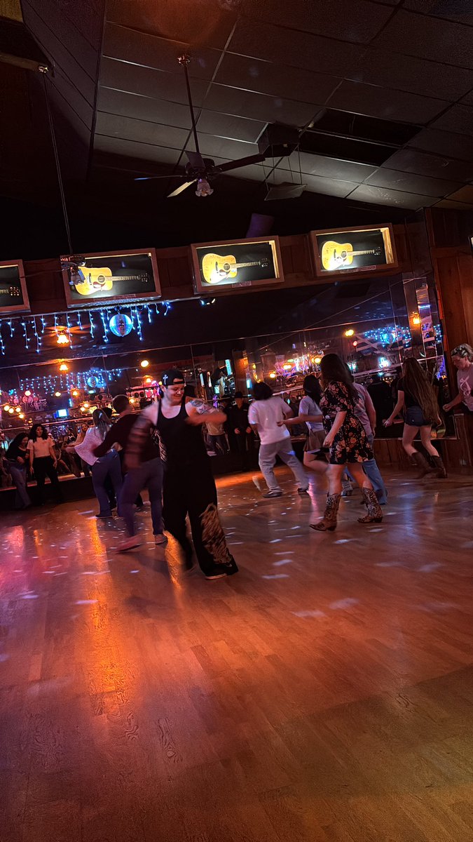 ꨄ︎KellionTheeHellion ꨄ︎ tweet media