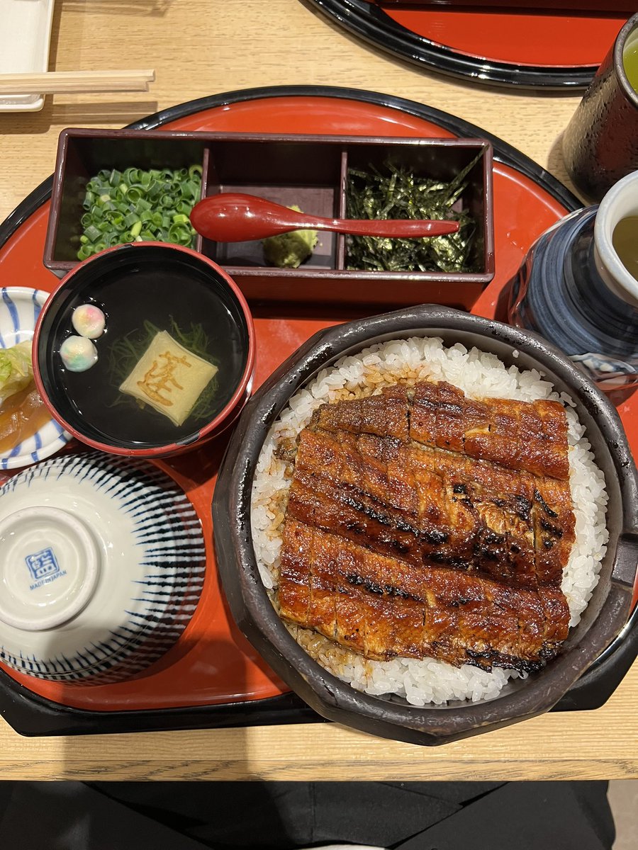 アイス tweet media