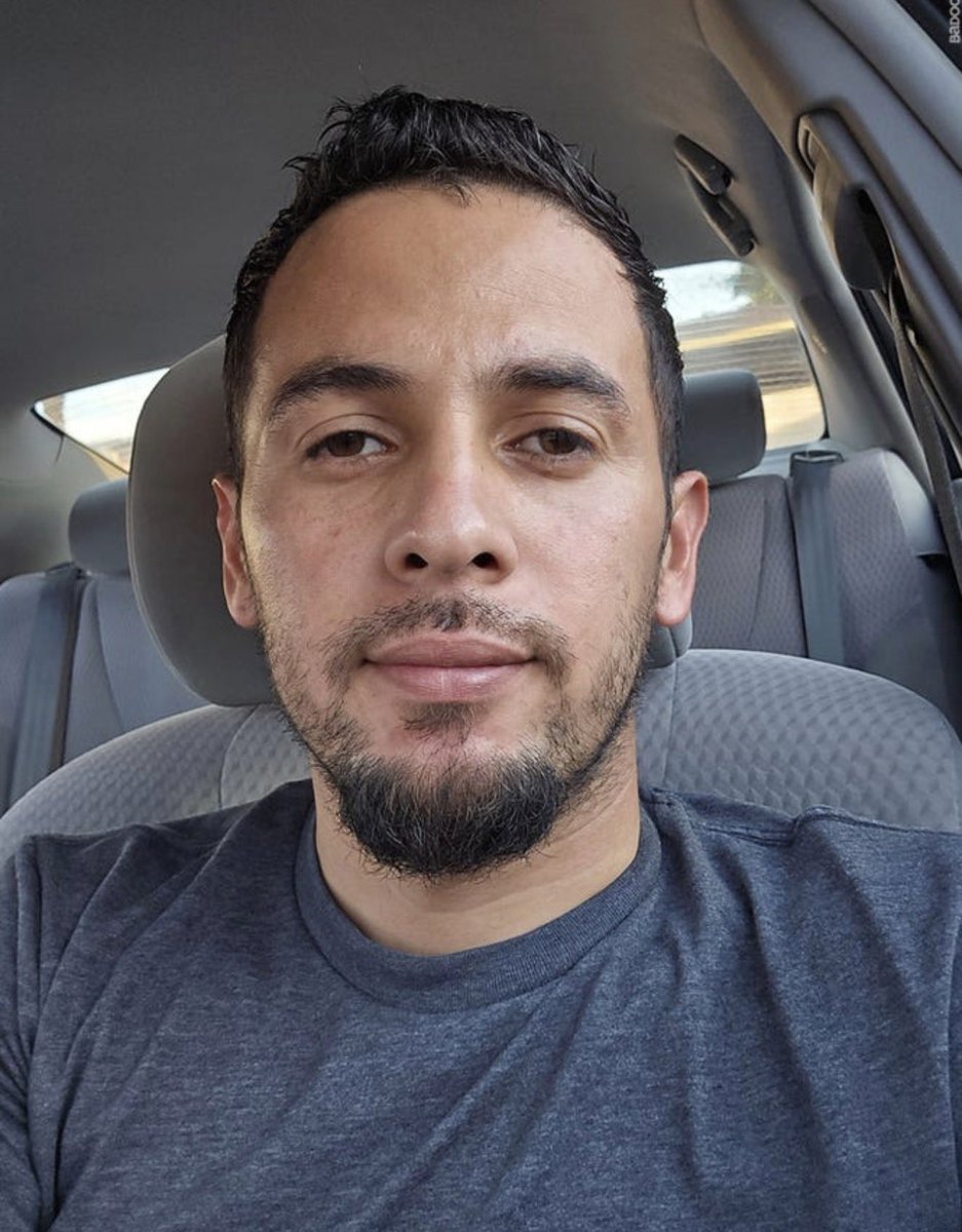 Heteros201's tweet photo. Hetero Mexicano🔥
#heterosengañados #Straightbaited #heteros https://t.co/Ata6gzetcS