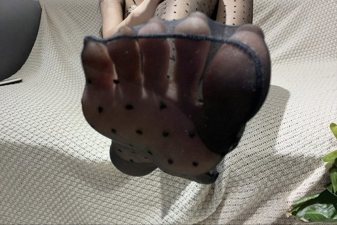 萌萌是个s tweet media