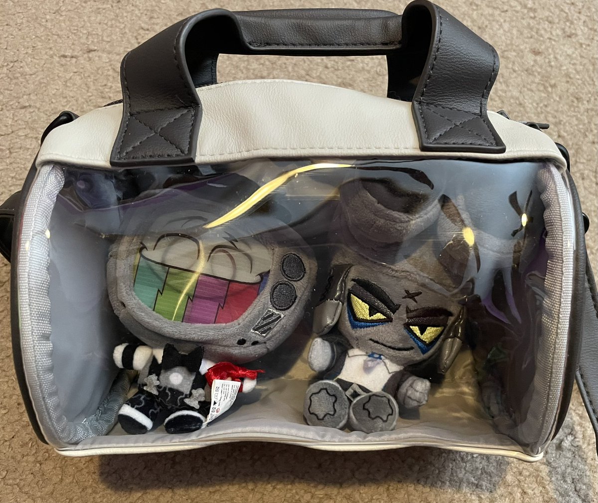 🦇 Riley says ~Eyahoo~ tweet media