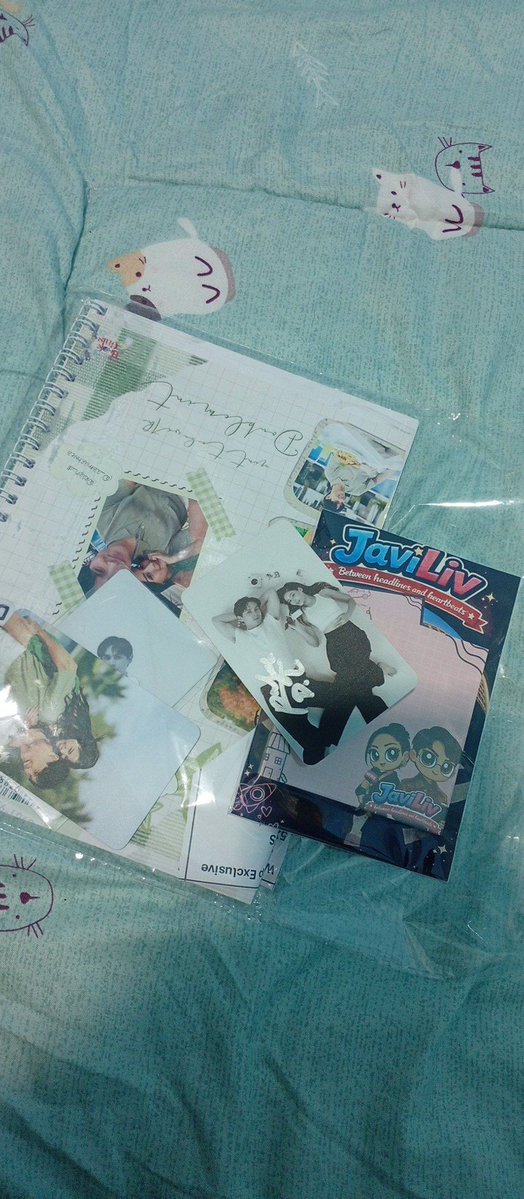 AZaylum👻 tweet media