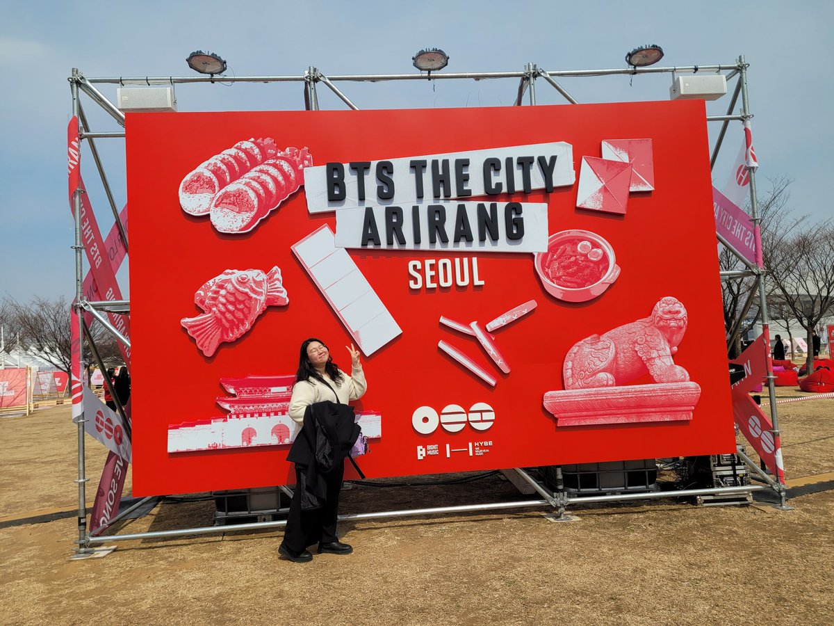 rapmons_4's tweet photo. 오늘까지만 하는 여의도 갔다왔어요
재일 의미있는건 노래 이름 적고 거는거... 

#여의도방탄소년단 #아리랑 #btscomeback #BTS_ARİRANG https://t.co/5EhilUhA9i