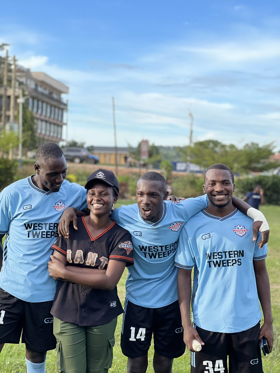 Western Tweeps tweet media