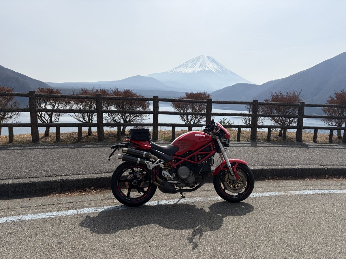 ikkow's tweet photo. 富士山一周して最後に薩田峠 https://t.co/dOxqN5lXww