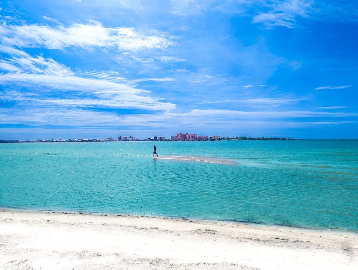 jazzy_bektas's tweet image. Sunday  🌞 
— leave the comfort zone behind.

#beach #NatureLovers #BlueSkies 
#SpringBegins #Bekindtoyourself