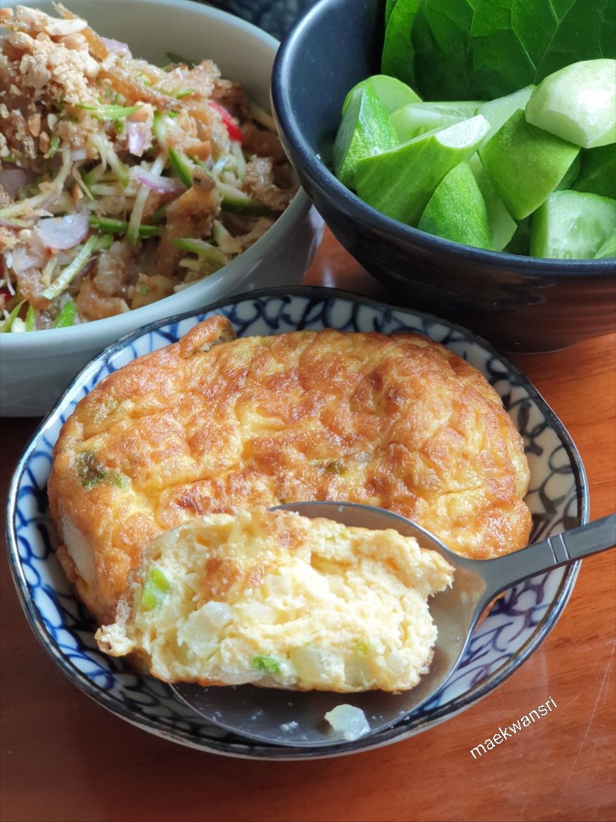 Maekwansri tweet media