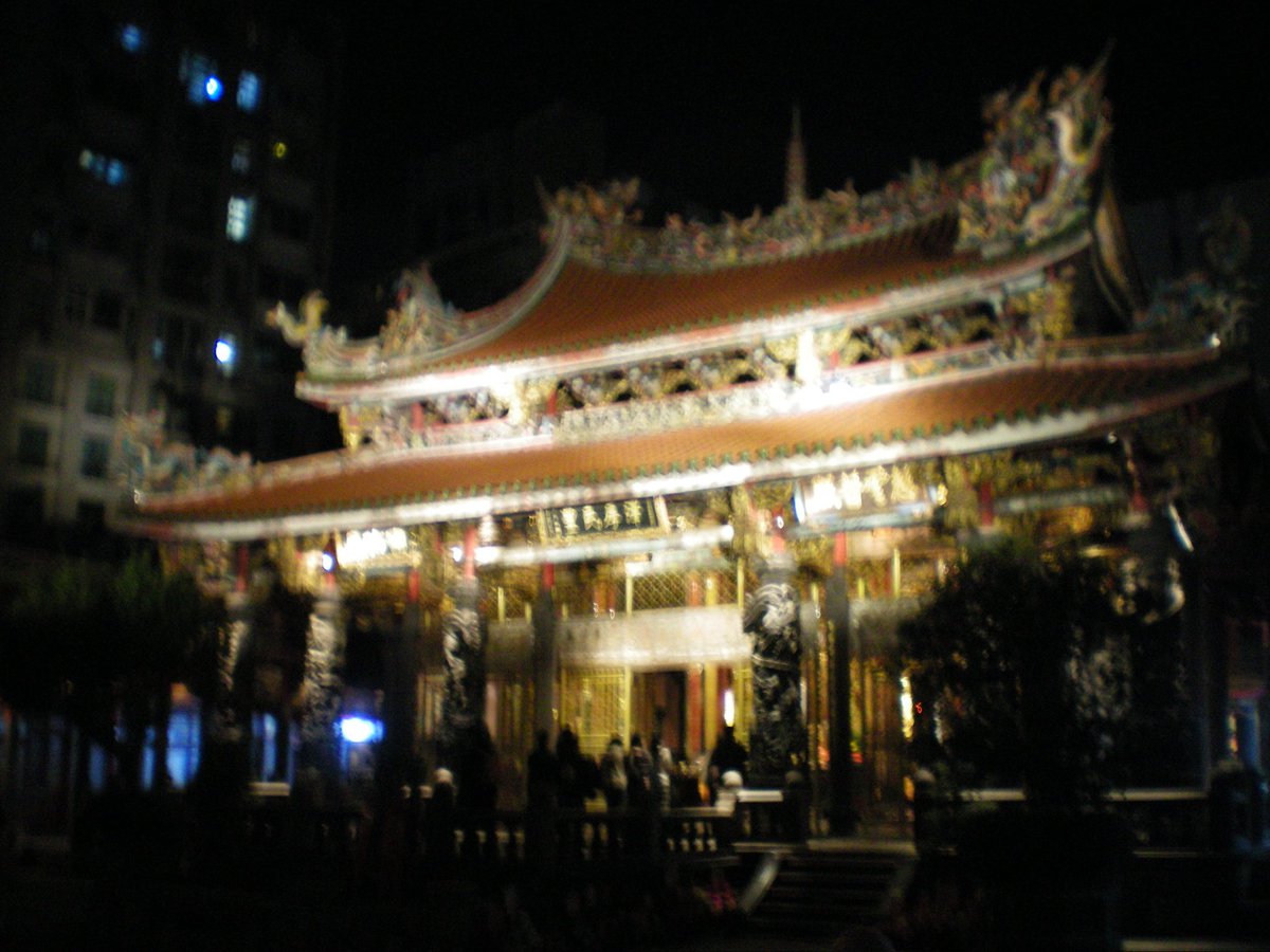 ชอบไต้หวันมากกกก ไปออกงาน taipei international book exhibition 2026 ไม่กี่วันแต่ตกหลุมรักเมืองสุดๆ

โครงสร้างพื้นฐานดี ศิลปะเฟื่องฟู feels like home but better เคยเหยียบและอยู่ประเทศตะวันตกมาหลายที่แต่ไม่มีที่ไหนทำให้รู้สึกอยากย้ายวันนี้ ตอนนี้ เหมือนไต้หวัน — 1/2