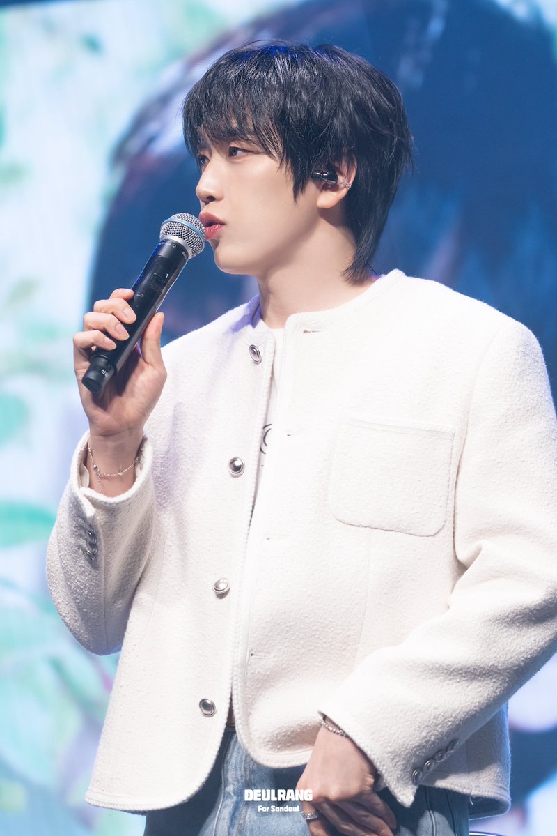 𝘿𝙀𝙐𝙇𝙍𝘼𝙉𝙂 tweet media