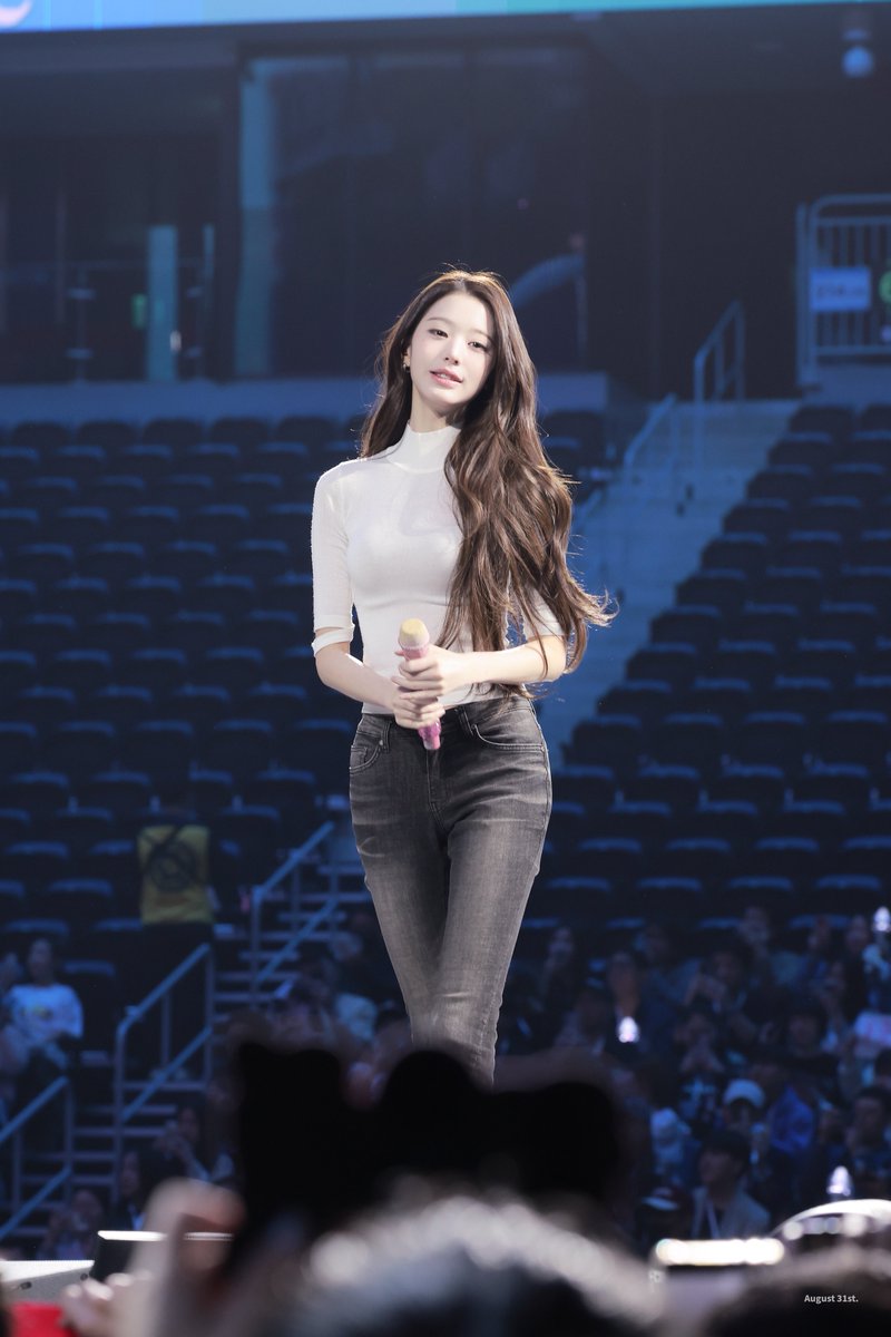 8월의 마지막 날 (August 31st.) tweet media