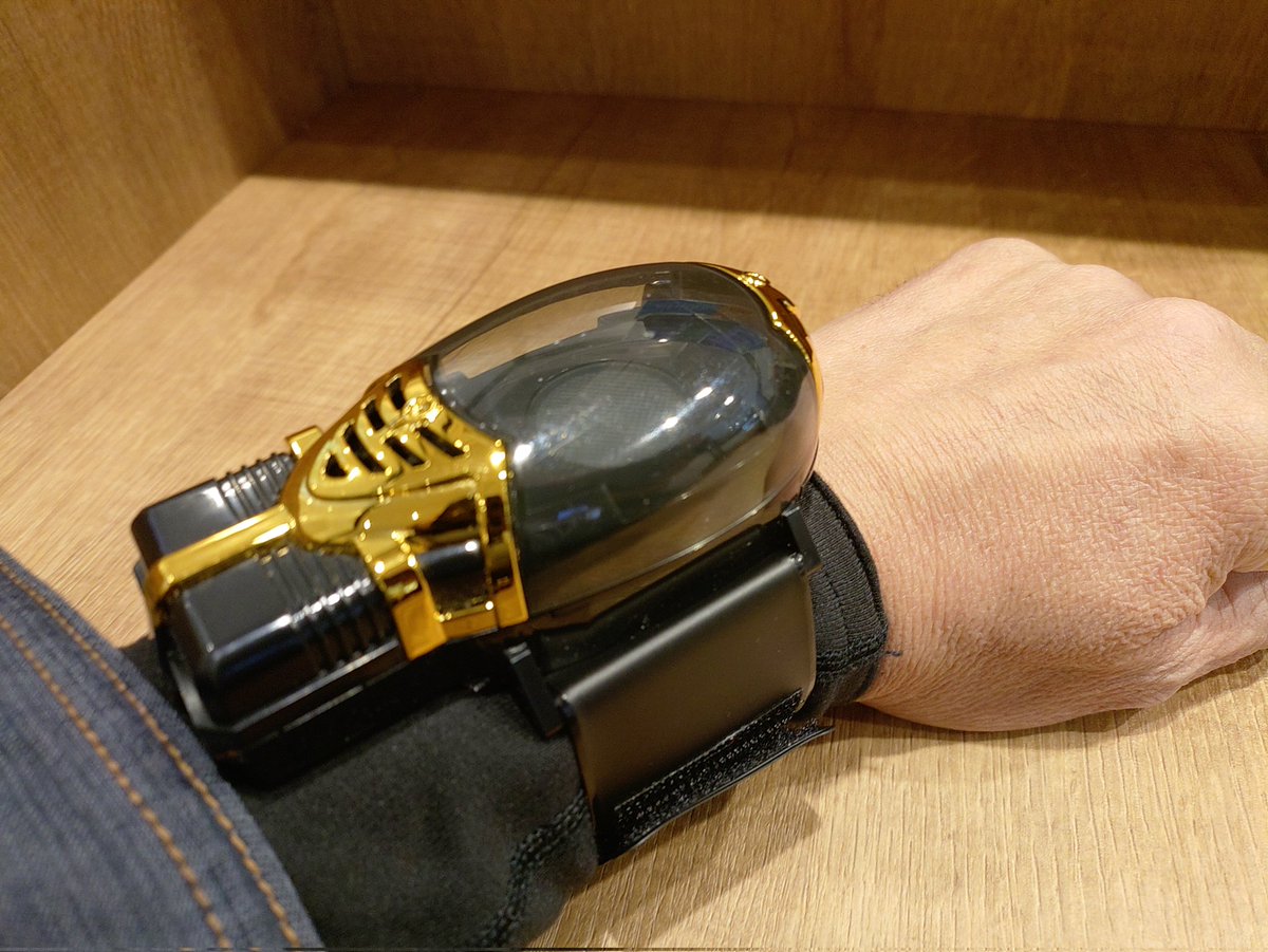 ワルダー tweet media