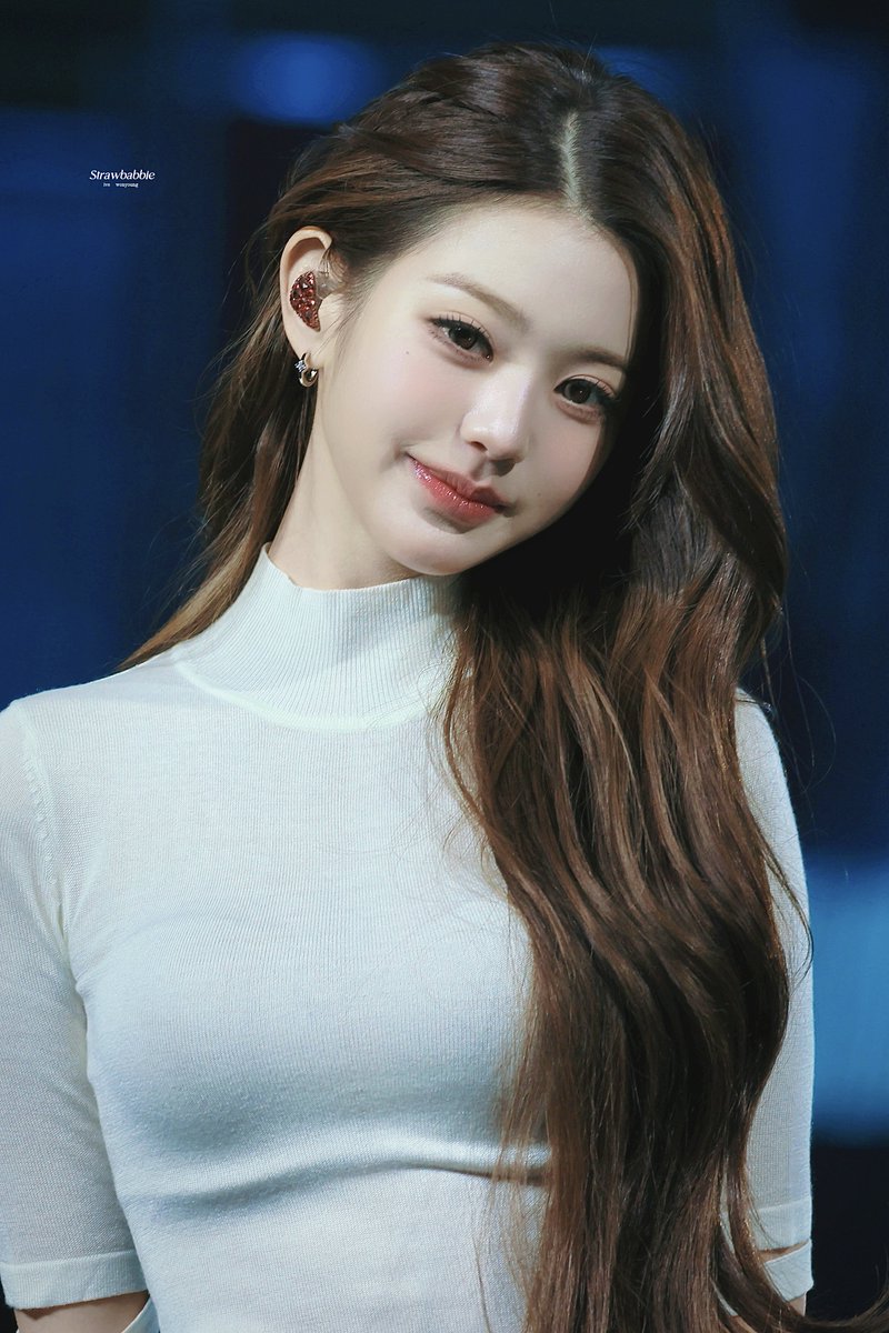 𝑺𝒕𝒓𝒂𝒘𝒃𝒂𝒃𝒃𝒊𝒆🍓 tweet media