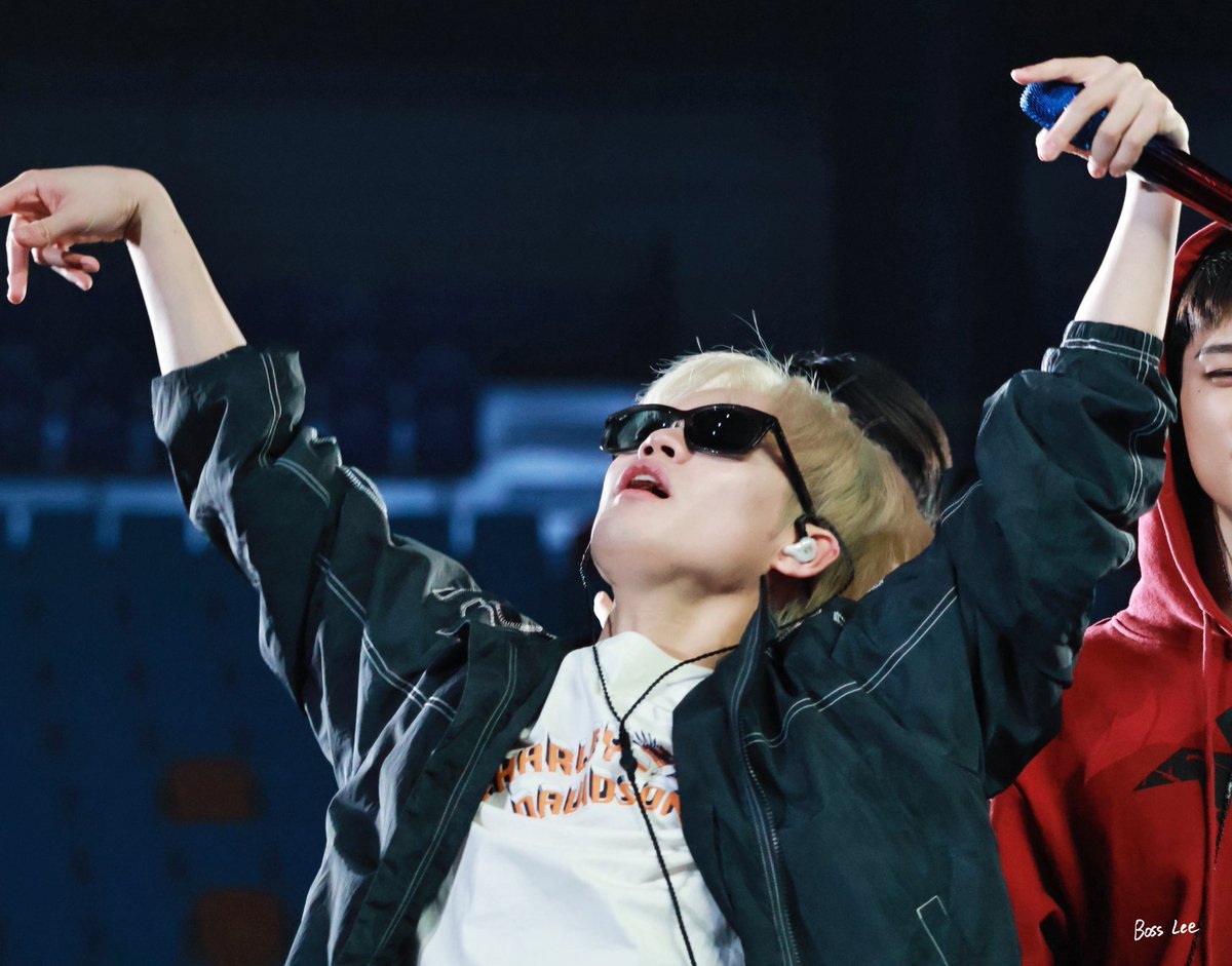 Boss Lee tweet media